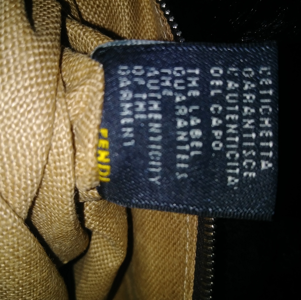 FENDI - Picture 7 of 8